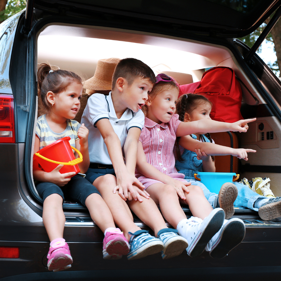 the ultimate outing checklist: what to pack for a day out with kids